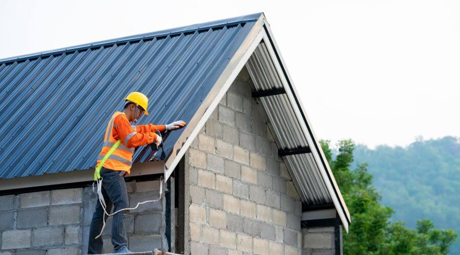 Professional New roof installation in Boissevain, VA